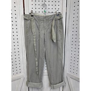 Hei hei dark green capris 
Size 0 waist 14.5 rise 7.5 inseam in picture 21